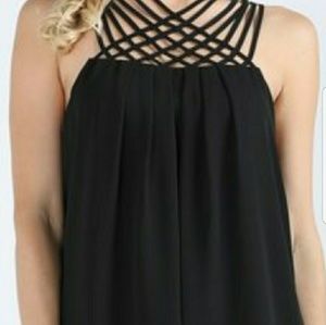 Black lattice trim top